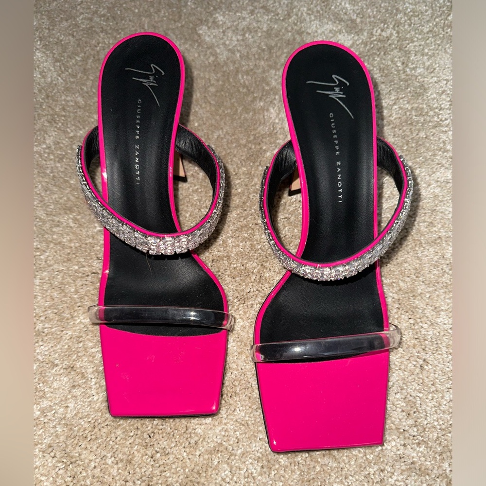 GIUSEPPE ZANOTTI HEELS WORN ONCE SIZE 39 1/2